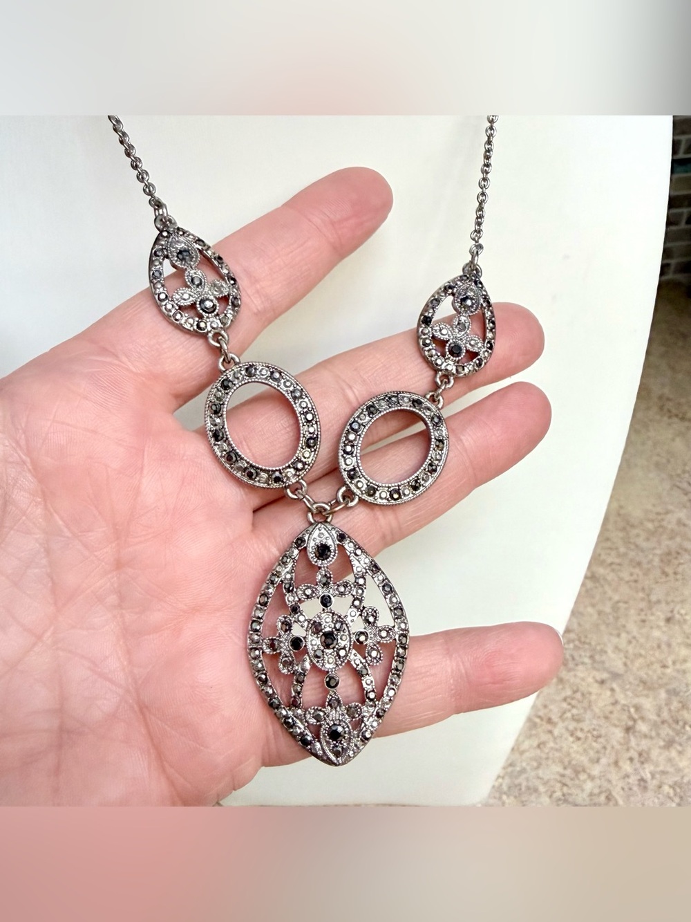 Art Deco style silver tone statement necklace - Picture 2 of 4